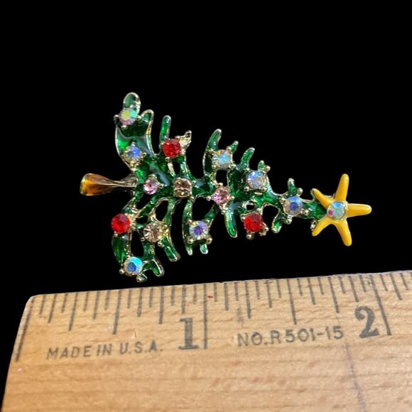 CHRISTMAS TREE Pin Brooch Multicolored Crystals Enamel New - Picture 3 of 3